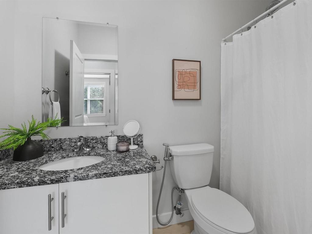 












105 119 Walker Avenue

,
Lower Sackville,




NS
B4C 0A8

