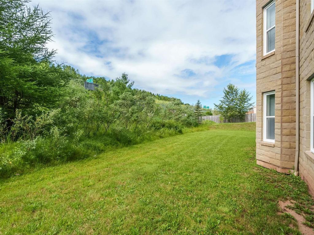 












105 119 Walker Avenue

,
Lower Sackville,




NS
B4C 0A8

