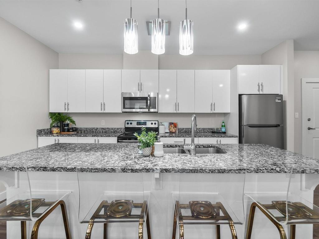 












105 119 Walker Avenue

,
Lower Sackville,




NS
B4C 0A8

