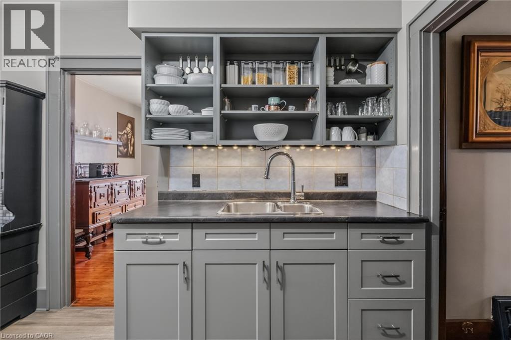 












25 NORTH MAIN Street

,
Simcoe,




Ontario
N3Y2M1

