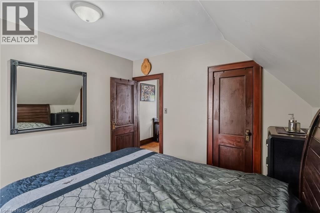 












25 NORTH MAIN Street

,
Simcoe,




Ontario
N3Y2M1

