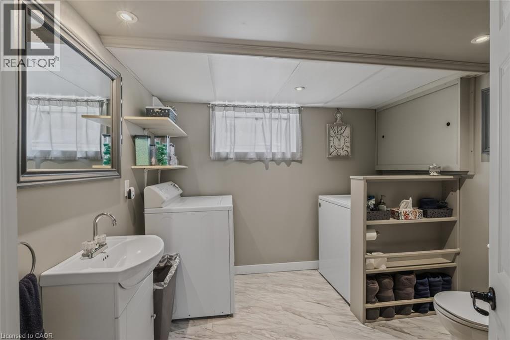 












25 NORTH MAIN Street

,
Simcoe,




Ontario
N3Y2M1

