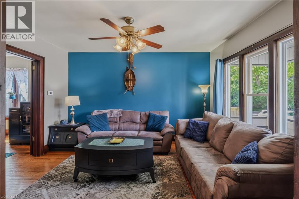 












25 NORTH MAIN Street

,
Simcoe,




Ontario
N3Y2M1

