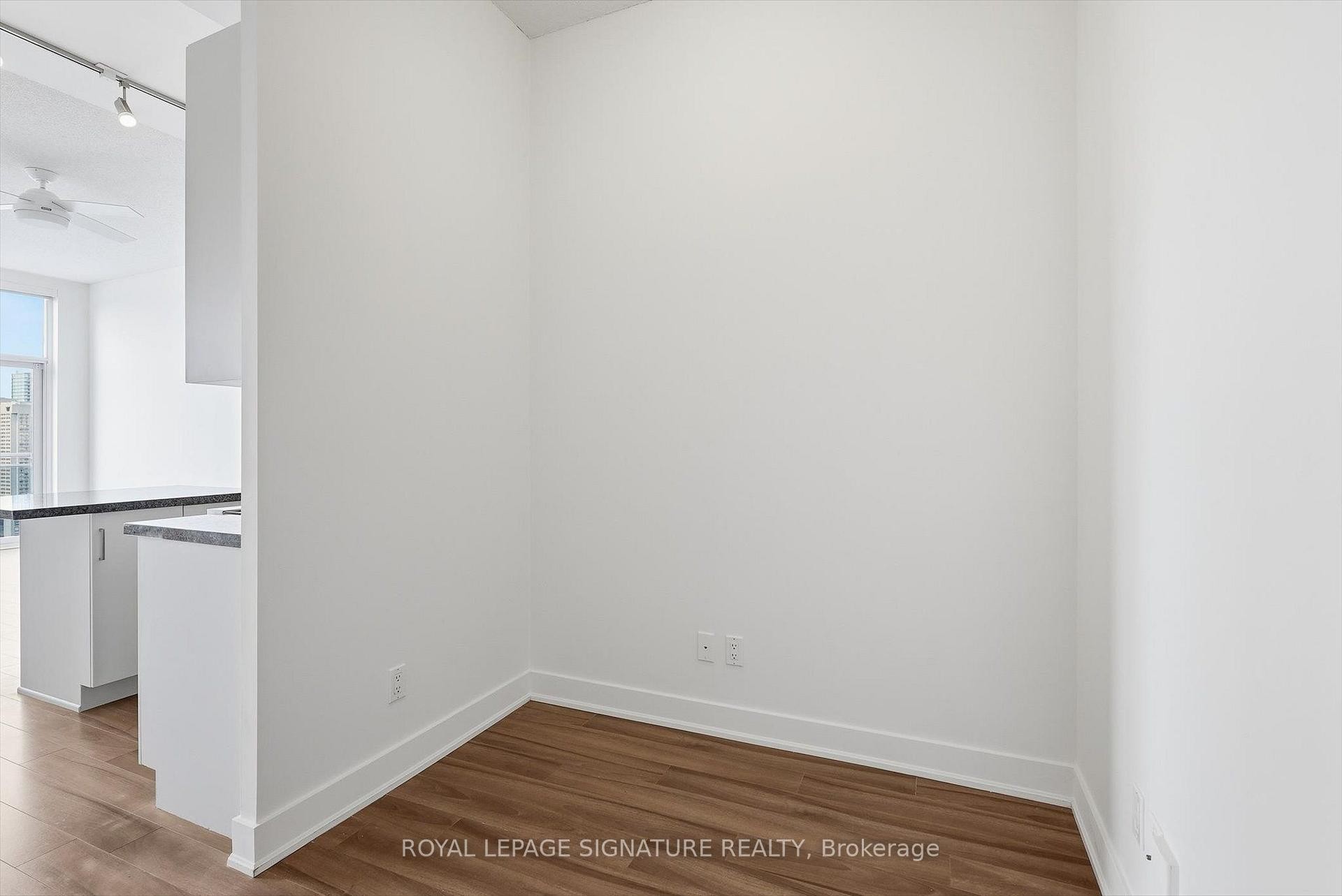 









28


Linden

Street, PH7,
Toronto,




ON
M4Y 0A4

