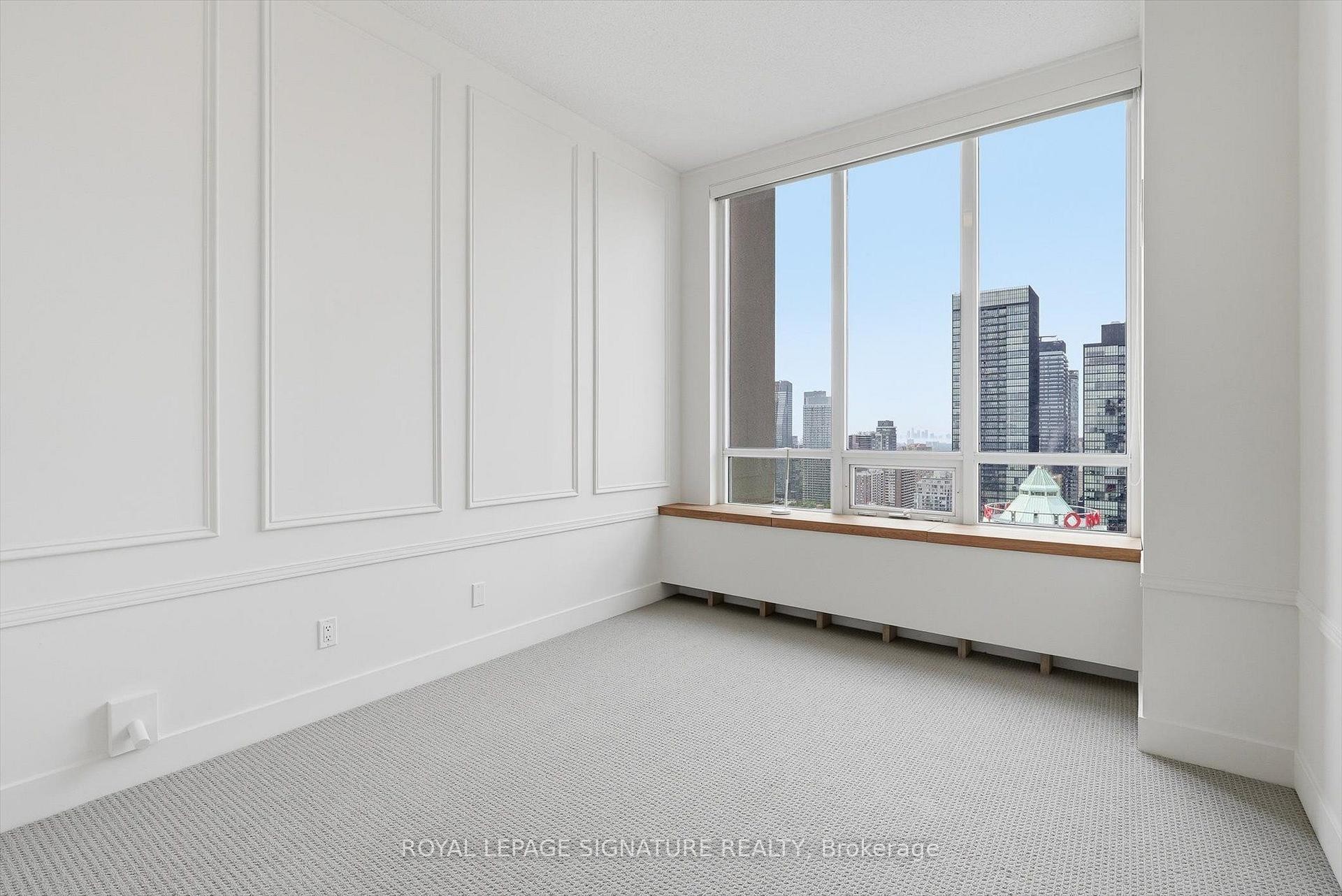 









28


Linden

Street, PH7,
Toronto,




ON
M4Y 0A4

