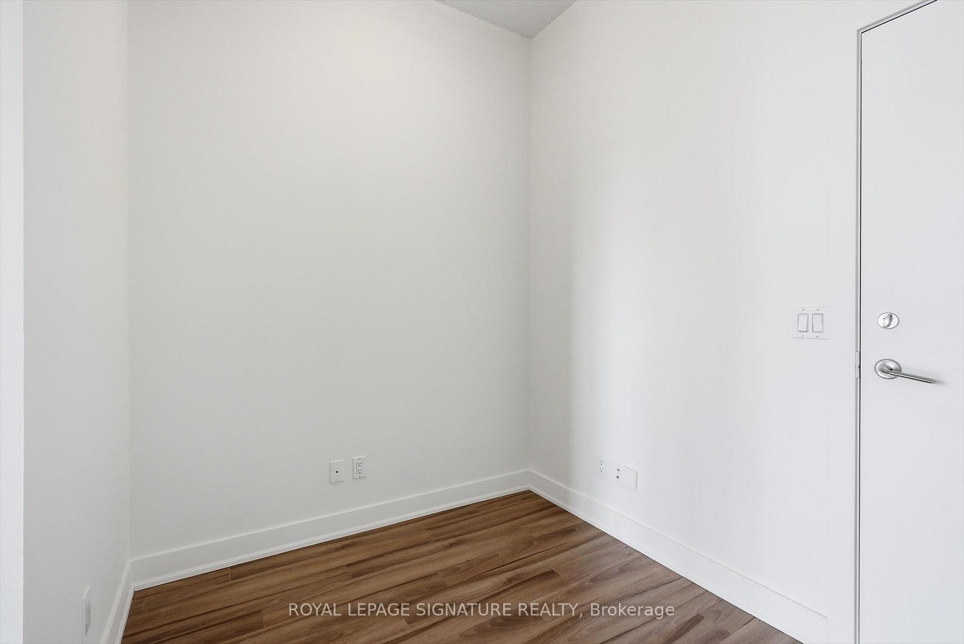 









28


Linden

Street, PH7,
Toronto,




ON
M4Y 0A4


