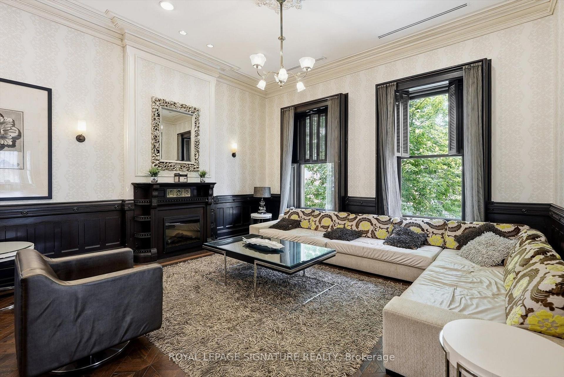









28


Linden

Street, PH7,
Toronto,




ON
M4Y 0A4

