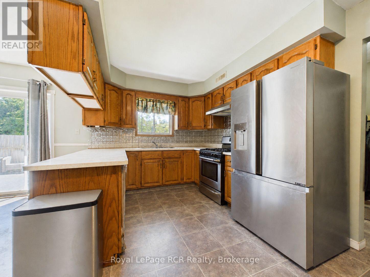 












96 JAMES STREET

,
North Huron (Wingham),




Ontario
N0G2W0

