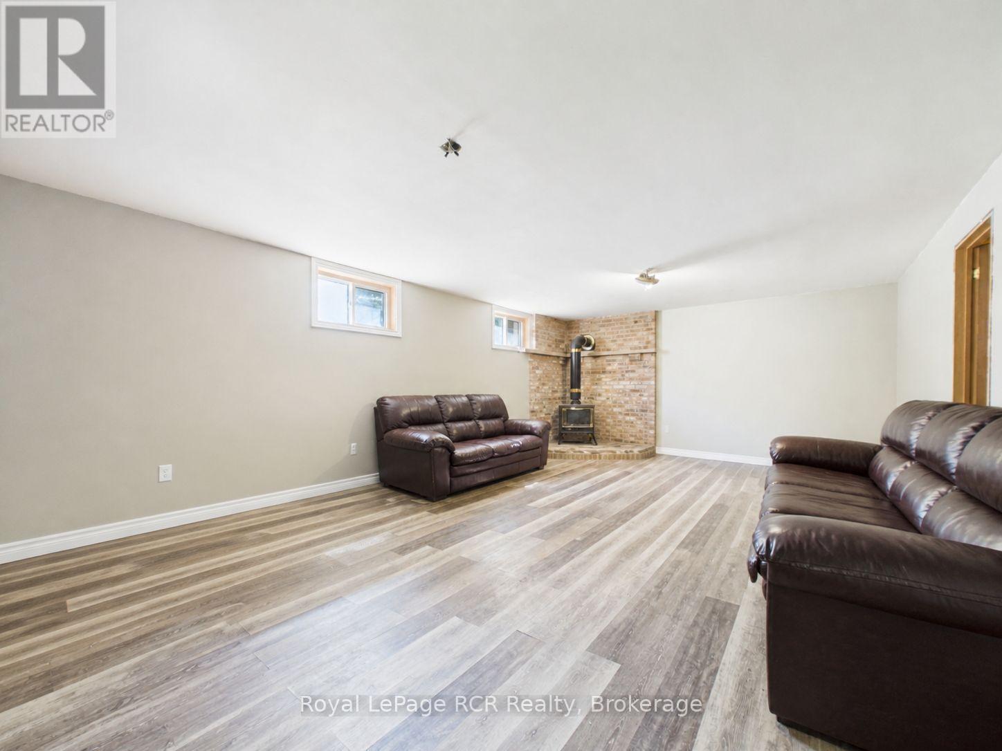 












96 JAMES STREET

,
North Huron (Wingham),




Ontario
N0G2W0

