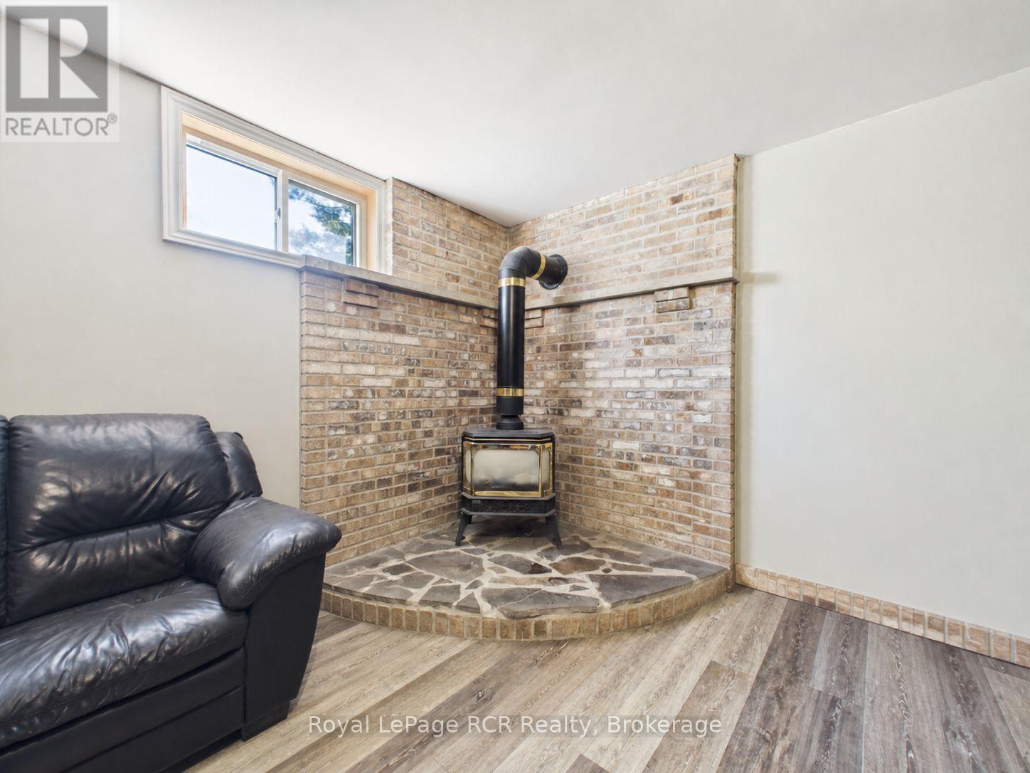 












96 JAMES STREET

,
North Huron (Wingham),




Ontario
N0G2W0

