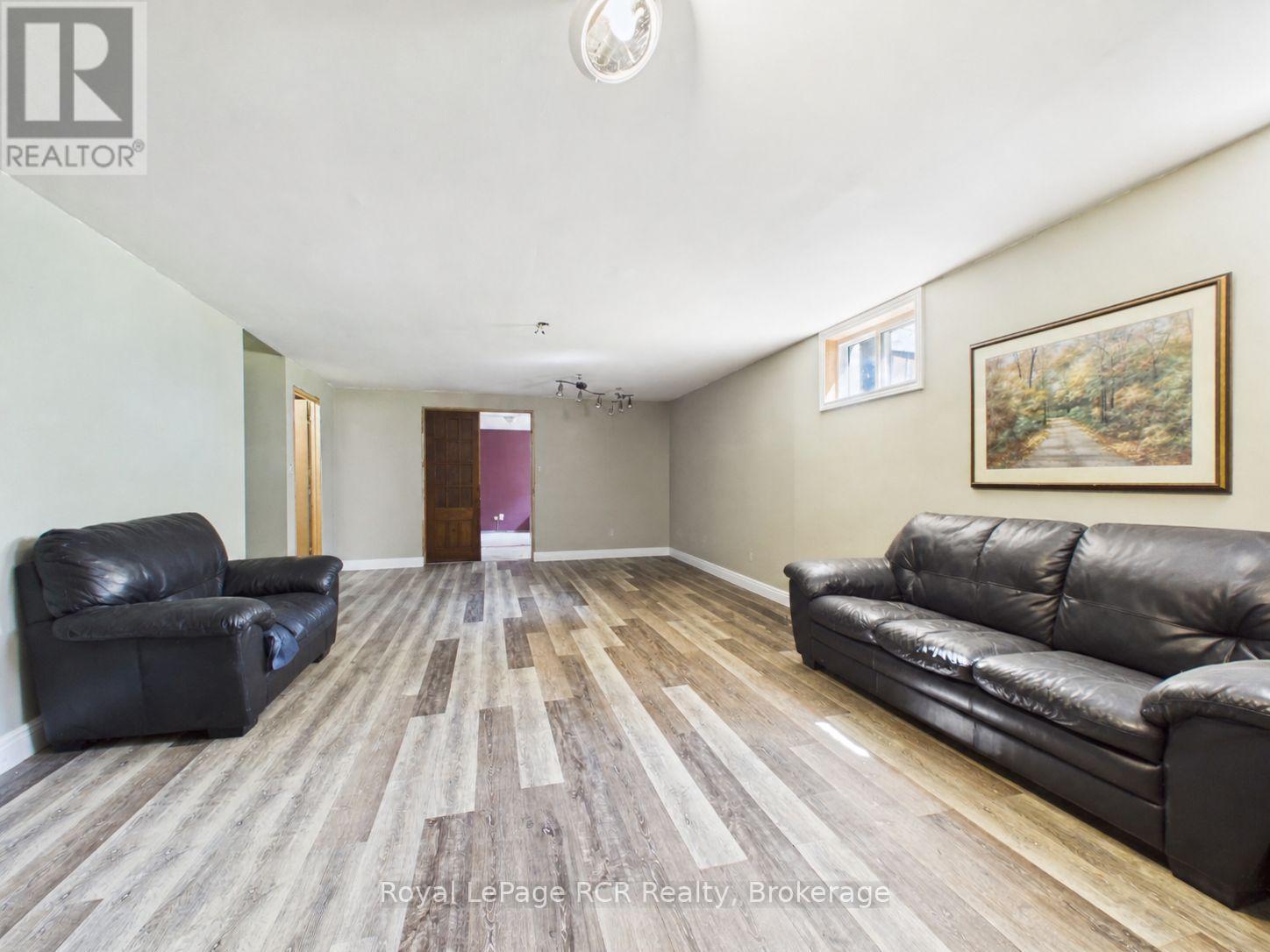 












96 JAMES STREET

,
North Huron (Wingham),




Ontario
N0G2W0

