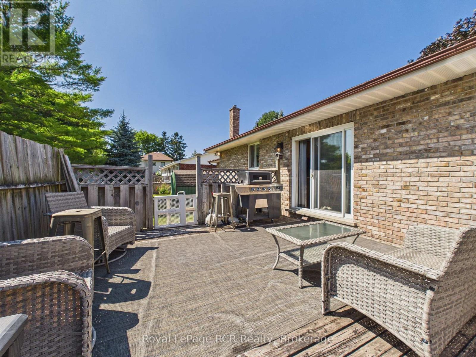 












96 JAMES STREET

,
North Huron (Wingham),




Ontario
N0G2W0

