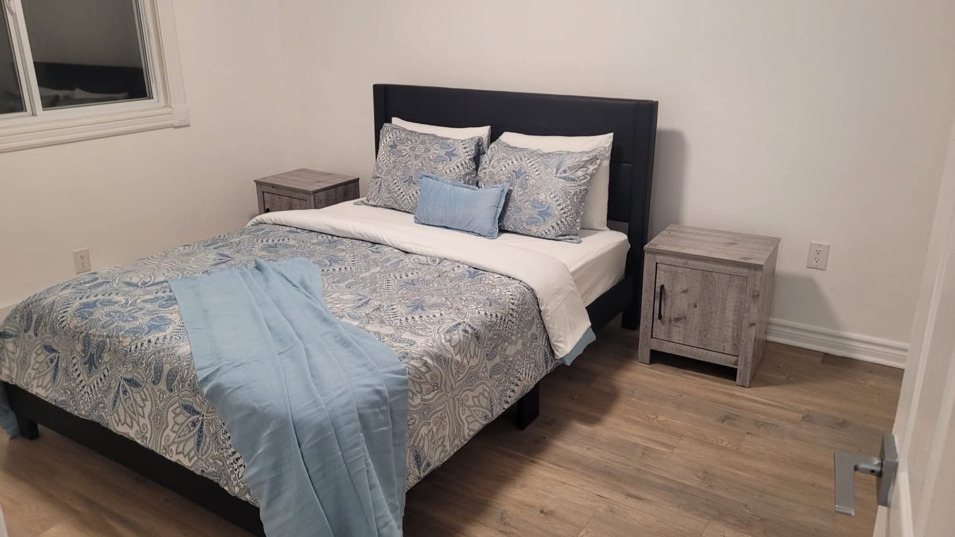 









90


Rue Front

, 402,
Gatineau (Aylmer),




QC
J9H6E9

