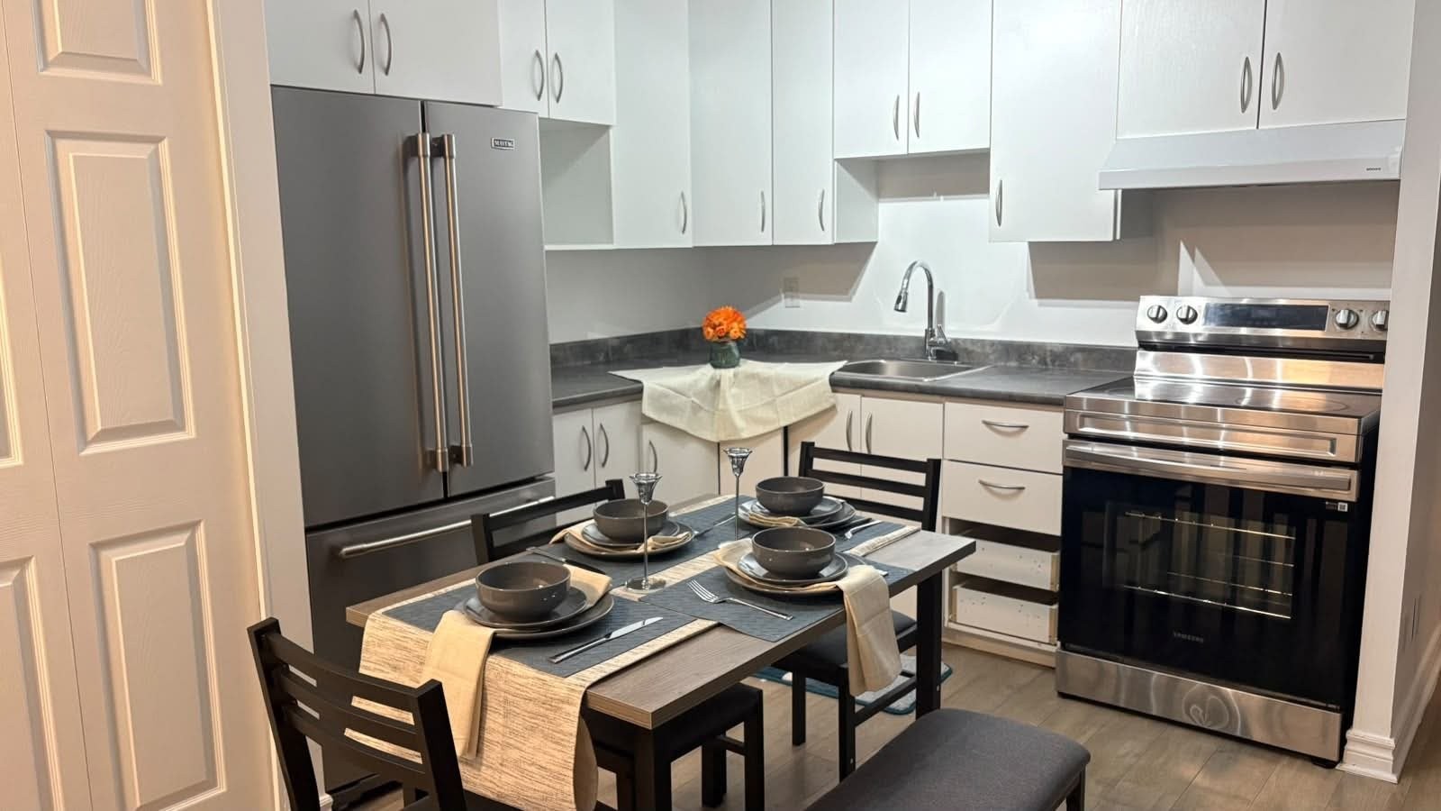 









90


Rue Front

, 402,
Gatineau (Aylmer),




QC
J9H6E9

