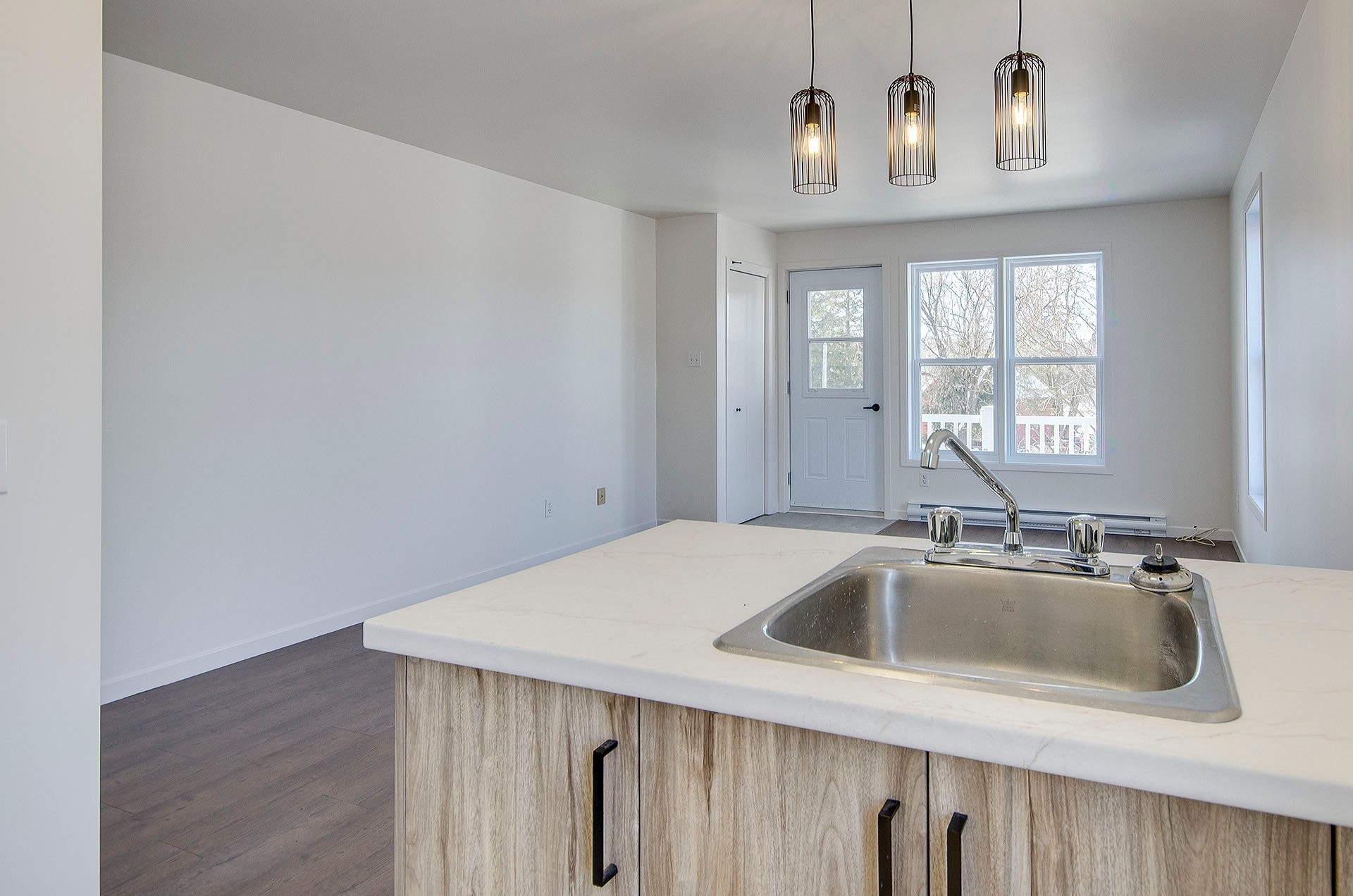 









22Z


Rue Principale N.

,
Sutton,




QC
J0E2K0

