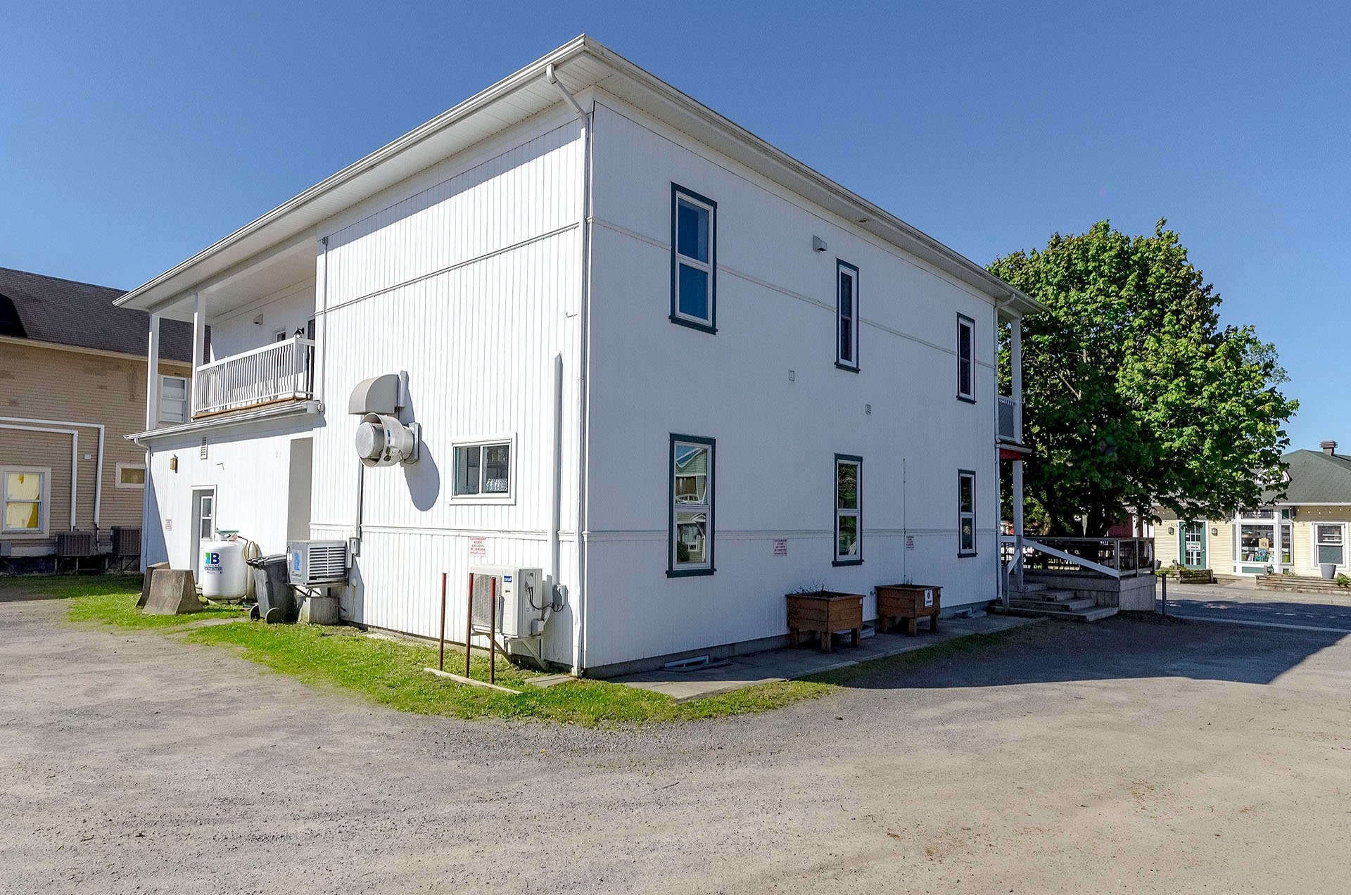 









22Z


Rue Principale N.

,
Sutton,




QC
J0E2K0

