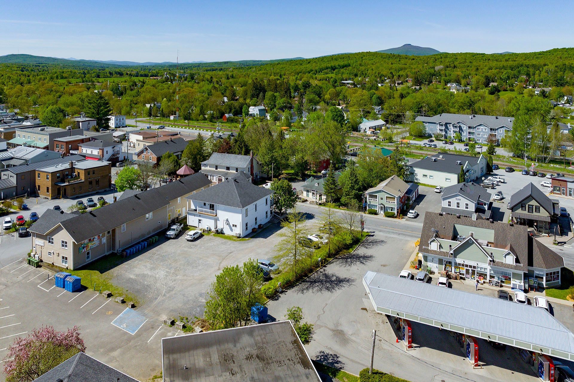 









22Z


Rue Principale N.

,
Sutton,




QC
J0E2K0


