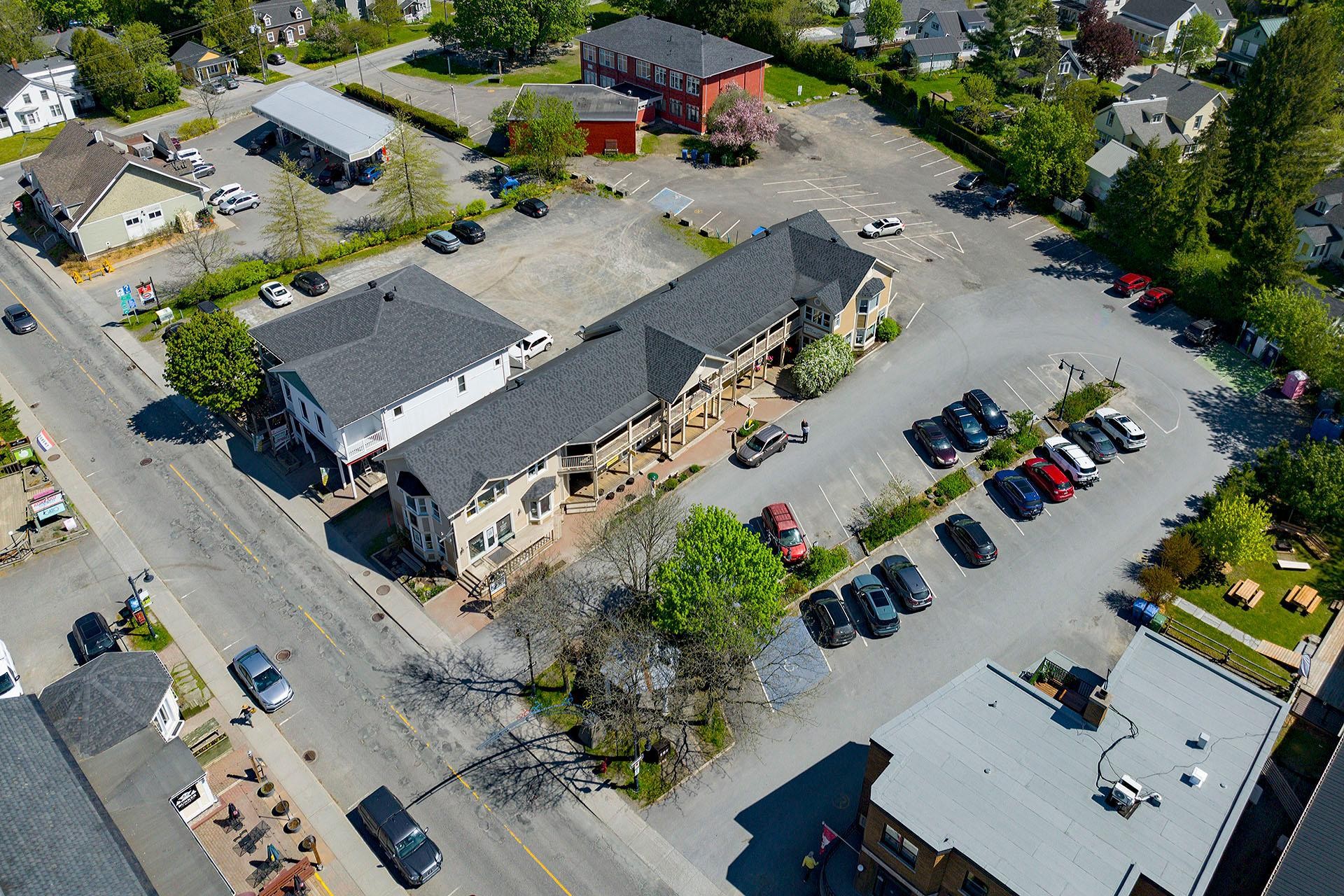 









22Z


Rue Principale N.

,
Sutton,




QC
J0E2K0

