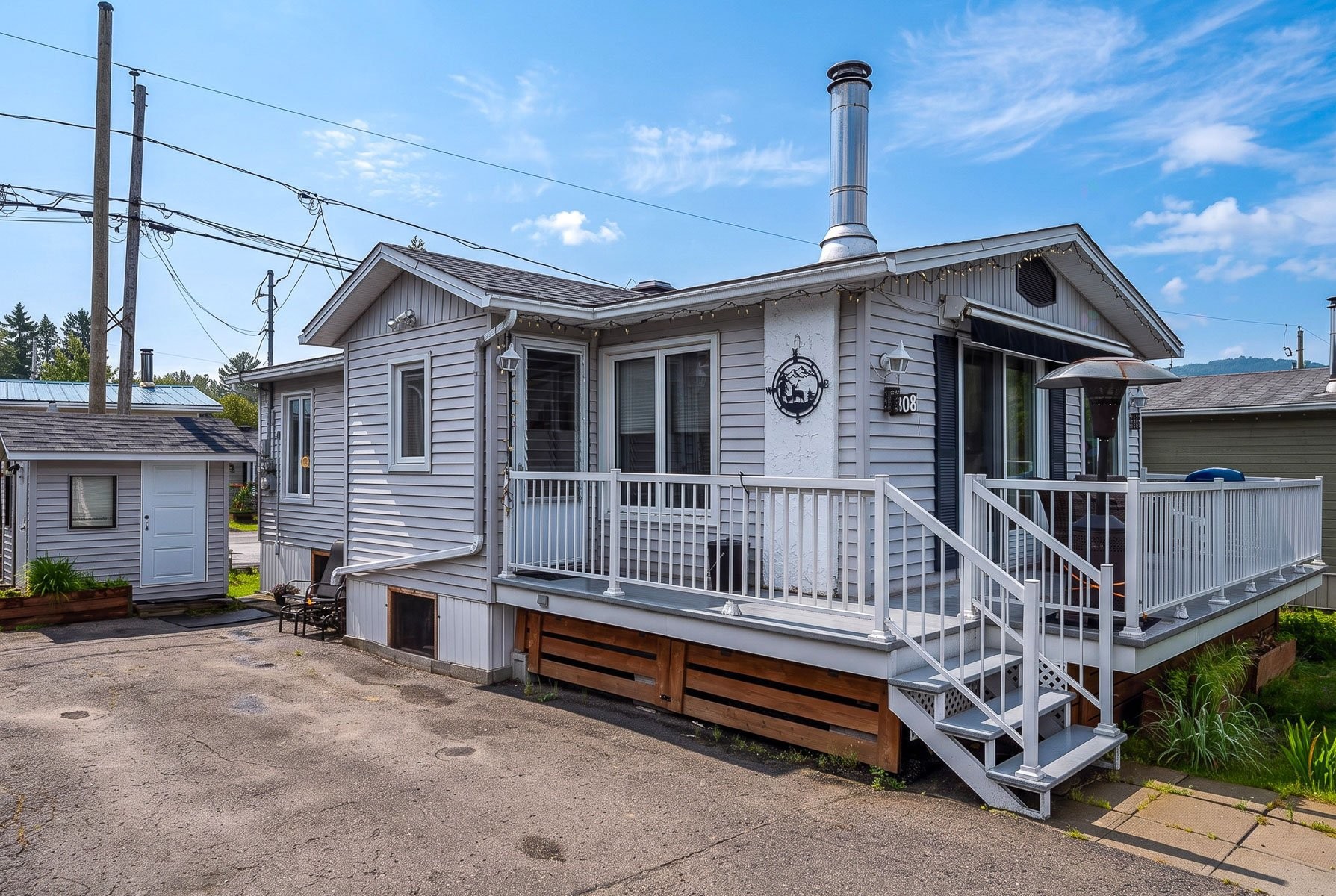 









308


Ch. des Habitations-des-Monts

,
Saint-Sauveur,




QC
J0R1R3

