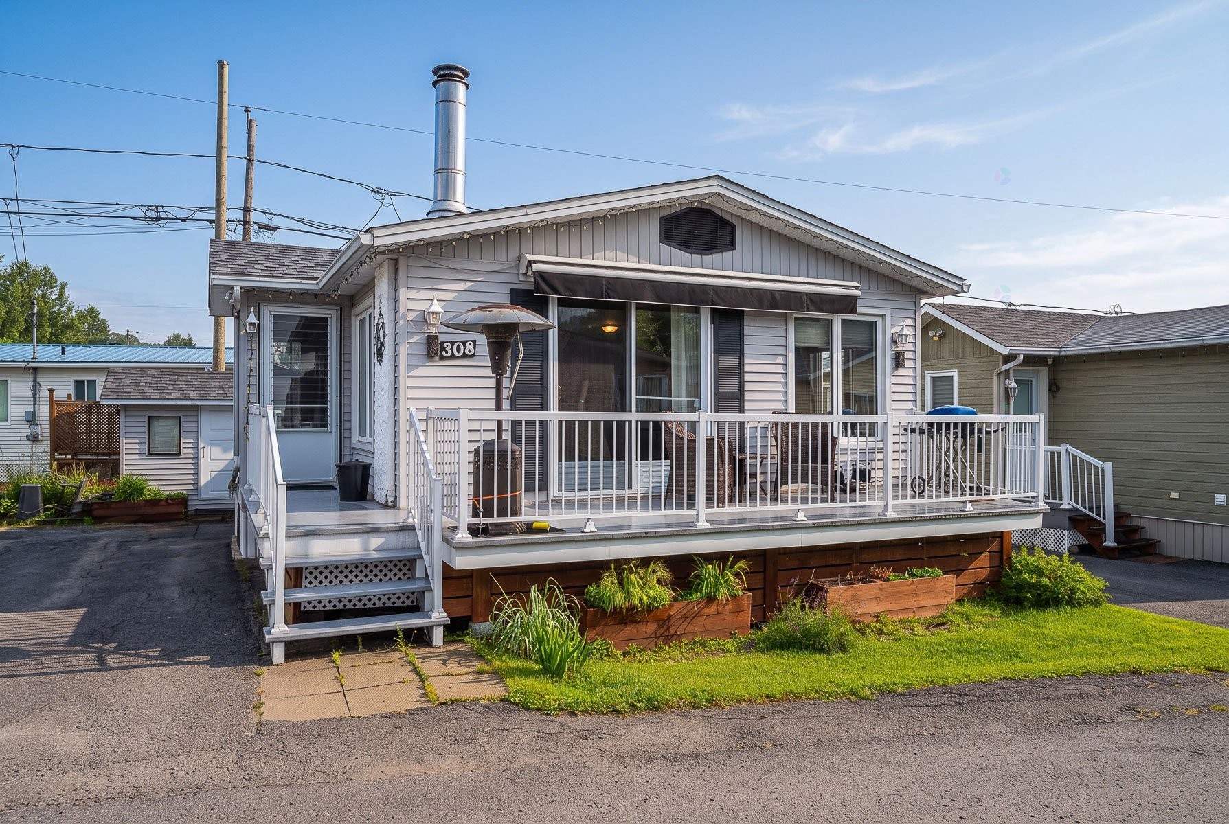 









308


Ch. des Habitations-des-Monts

,
Saint-Sauveur,




QC
J0R1R3

