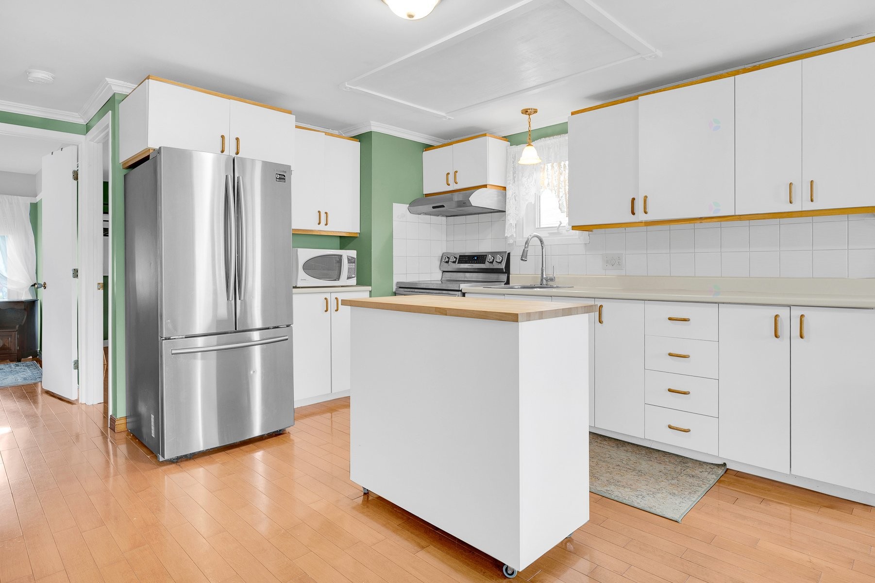 









308


Ch. des Habitations-des-Monts

,
Saint-Sauveur,




QC
J0R1R3

