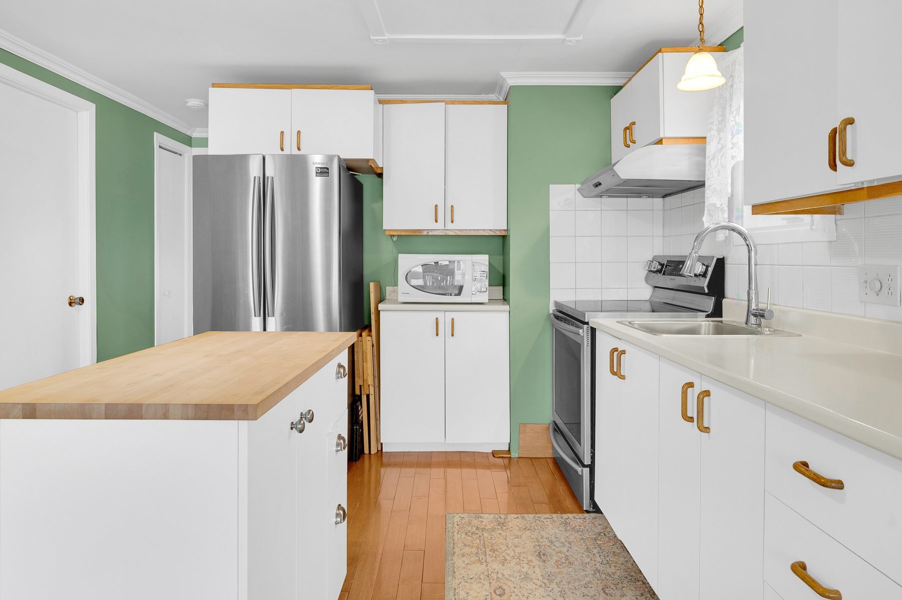 









308


Ch. des Habitations-des-Monts

,
Saint-Sauveur,




QC
J0R1R3

