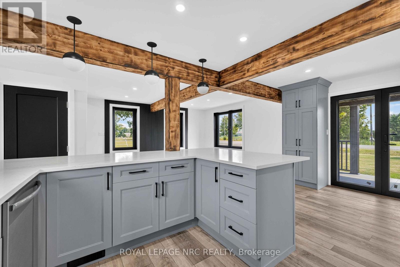 












52806 PUTMAN ROAD

,
Wainfleet (Marshville/Winger),




Ontario
L0S1V0

