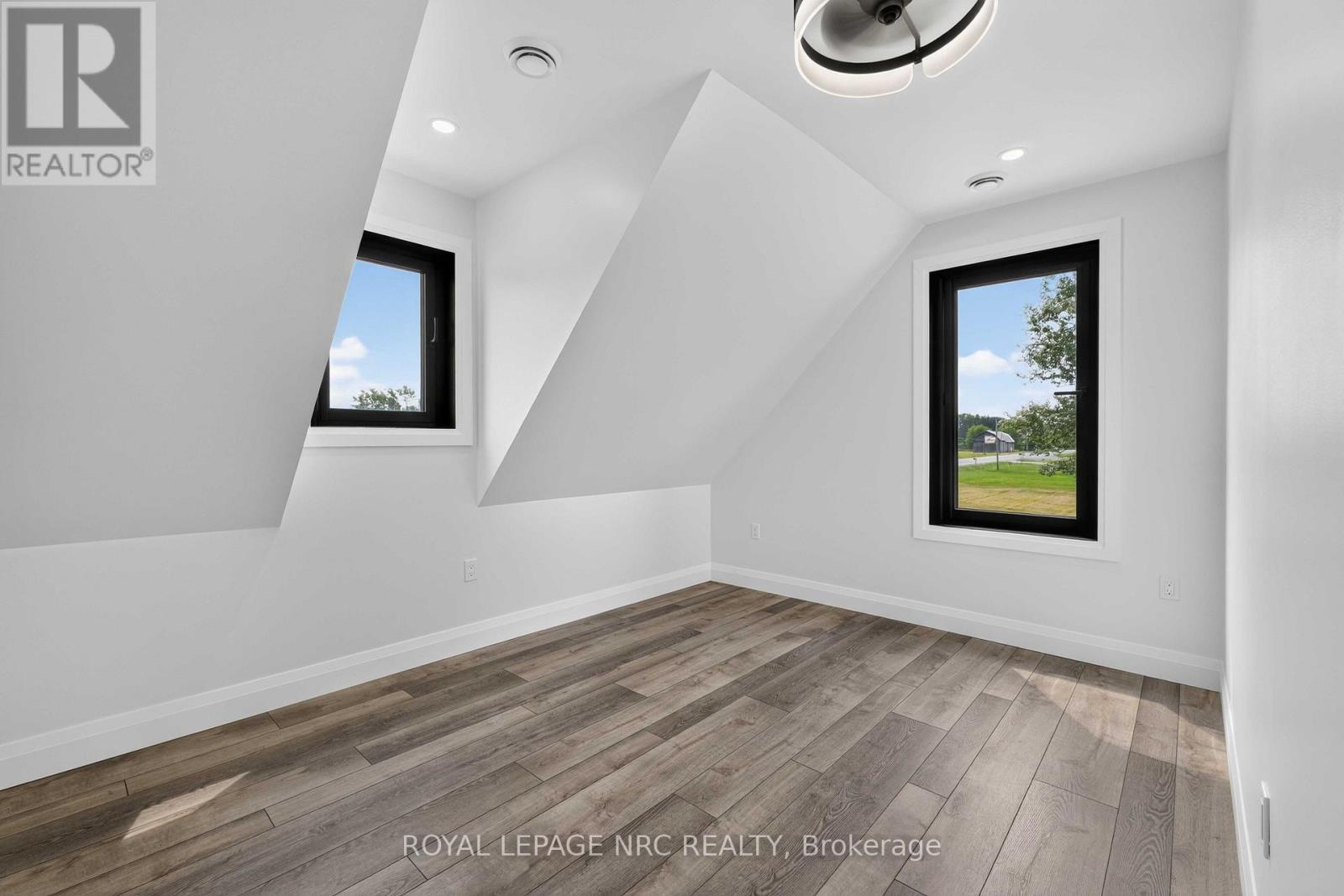 












52806 PUTMAN ROAD

,
Wainfleet (Marshville/Winger),




Ontario
L0S1V0

