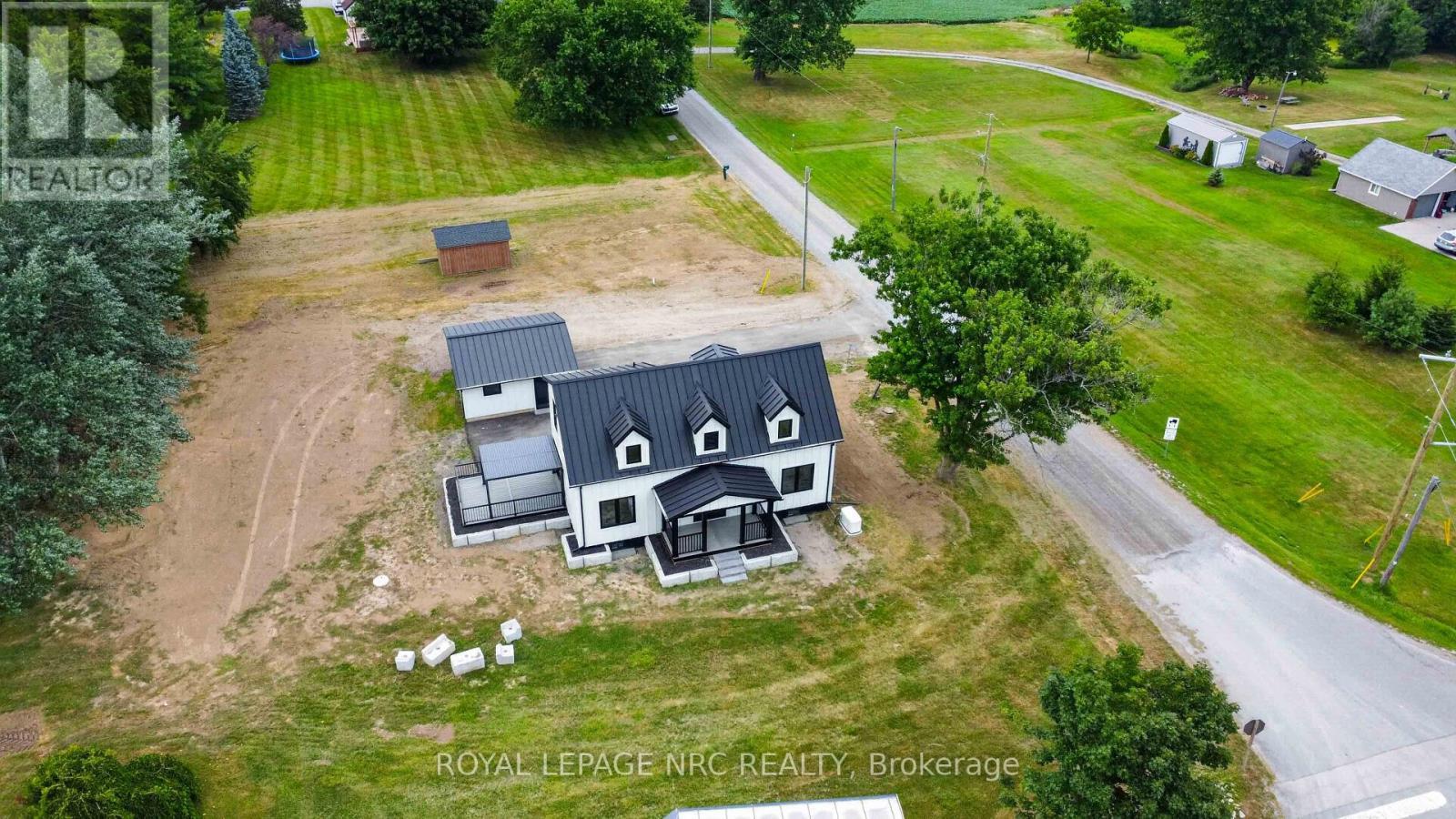 












52806 PUTMAN ROAD

,
Wainfleet (Marshville/Winger),




Ontario
L0S1V0

