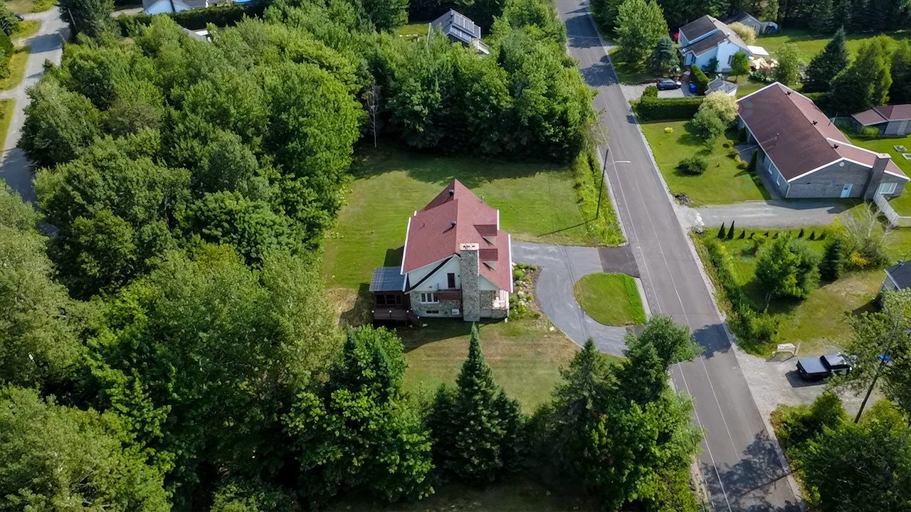 









770


Ch. Juneau

,
Shawinigan,




QC
G9R1M1

