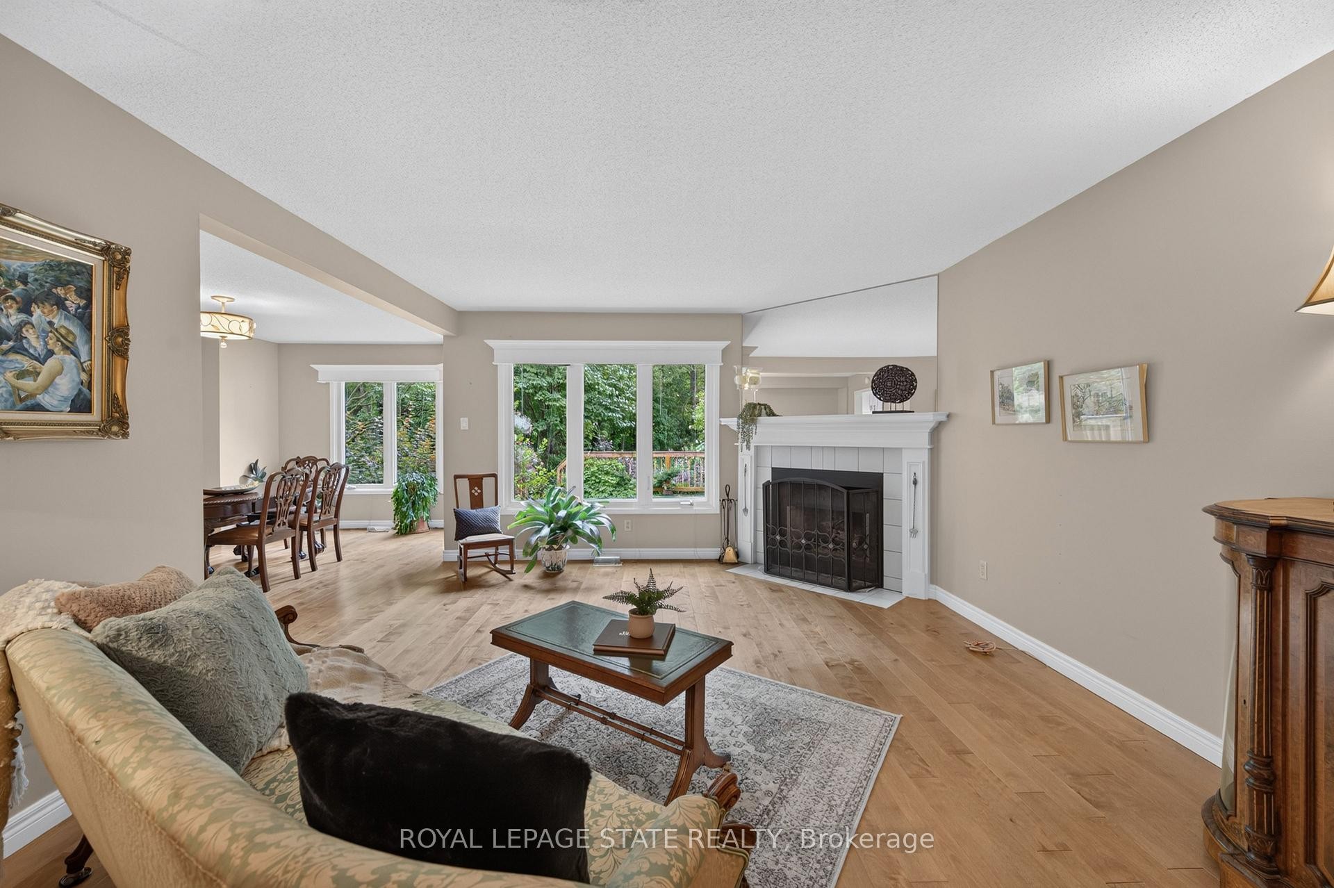 









151


Mcniven

Road, 11,
Hamilton,




ON
L9G 4S7

