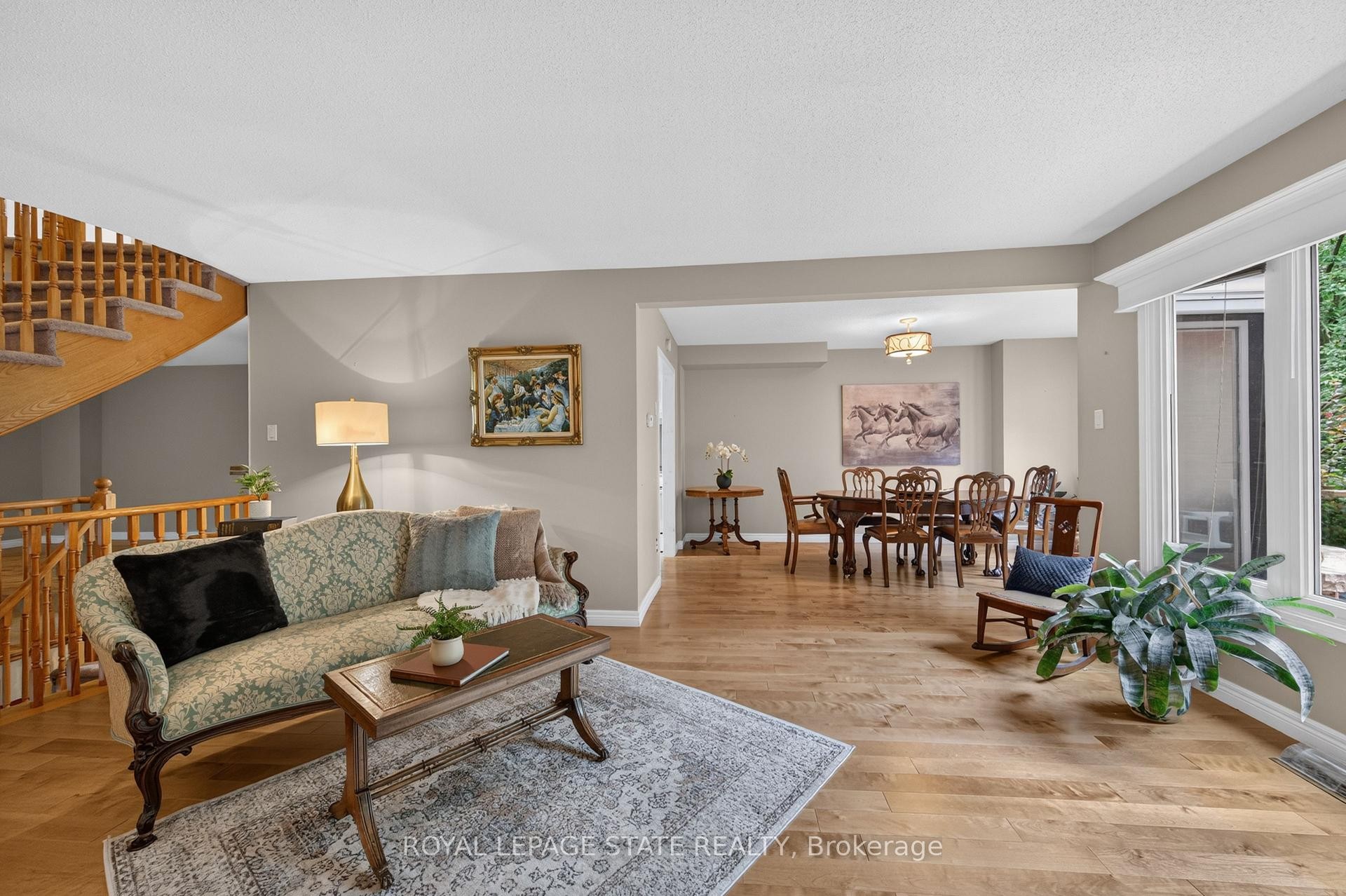 









151


Mcniven

Road, 11,
Hamilton,




ON
L9G 4S7

