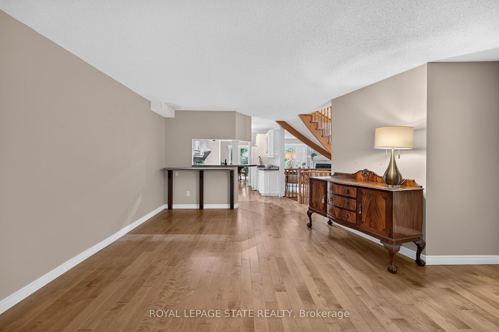 









151


Mcniven

Road, 11,
Hamilton,




ON
L9G 4S7

