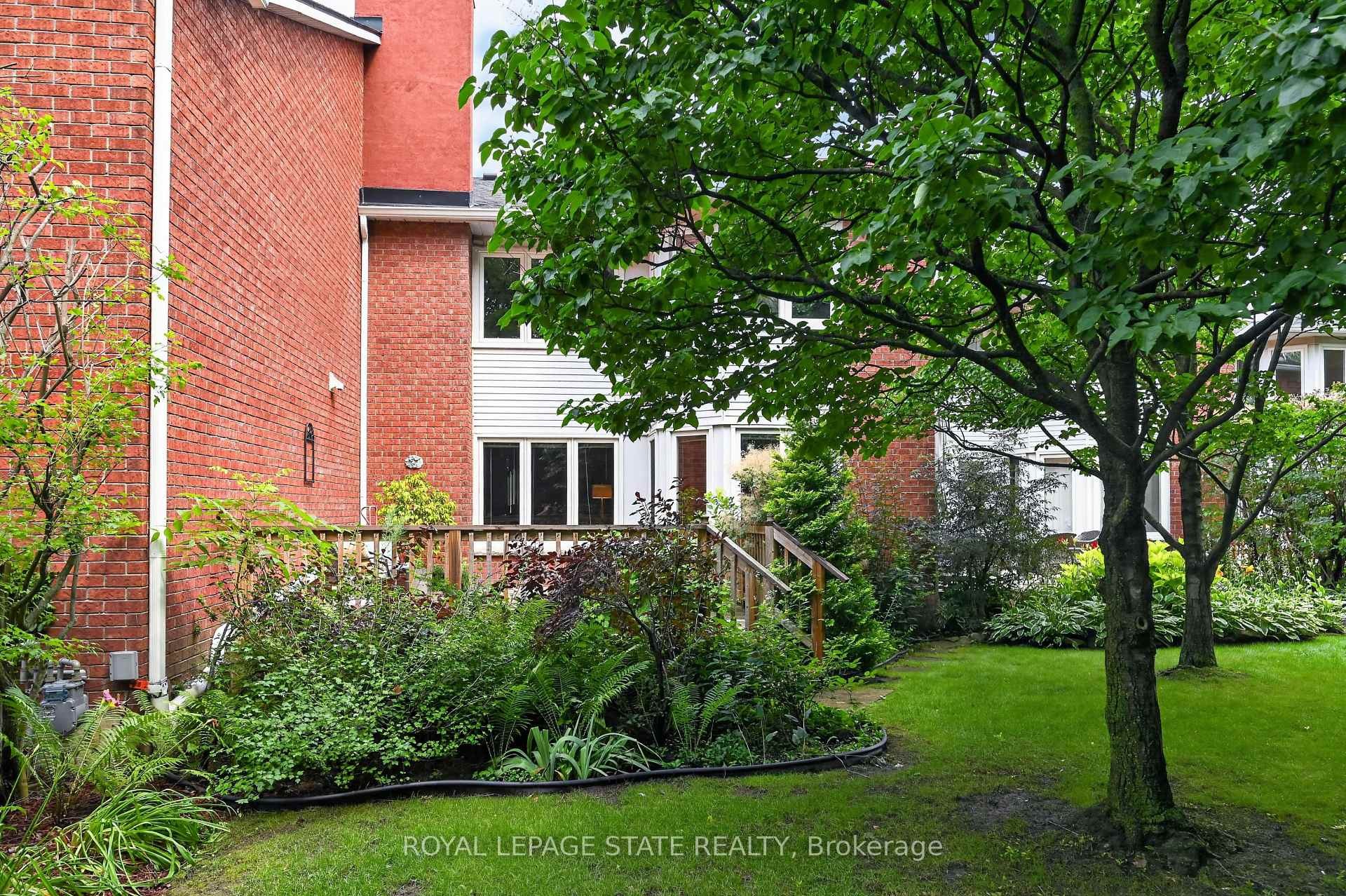









151


Mcniven

Road, 11,
Hamilton,




ON
L9G 4S7

