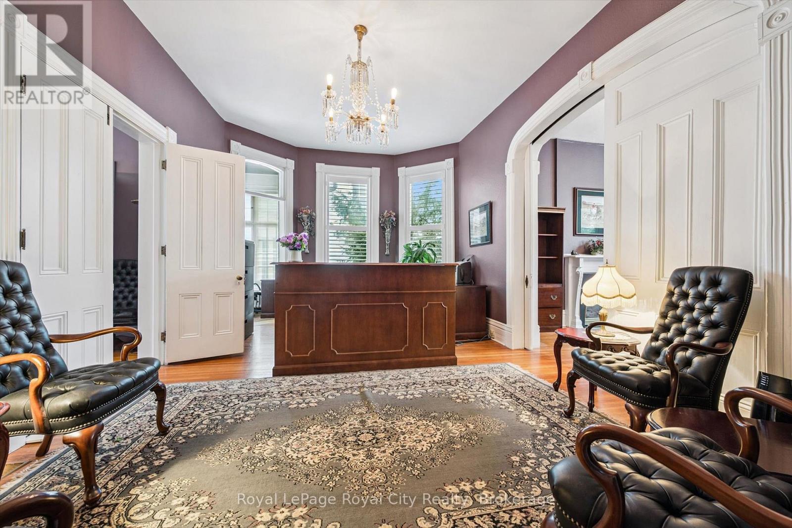 












143 NORFOLK STREET

,
Guelph (Downtown),




Ontario
N1H4J7

