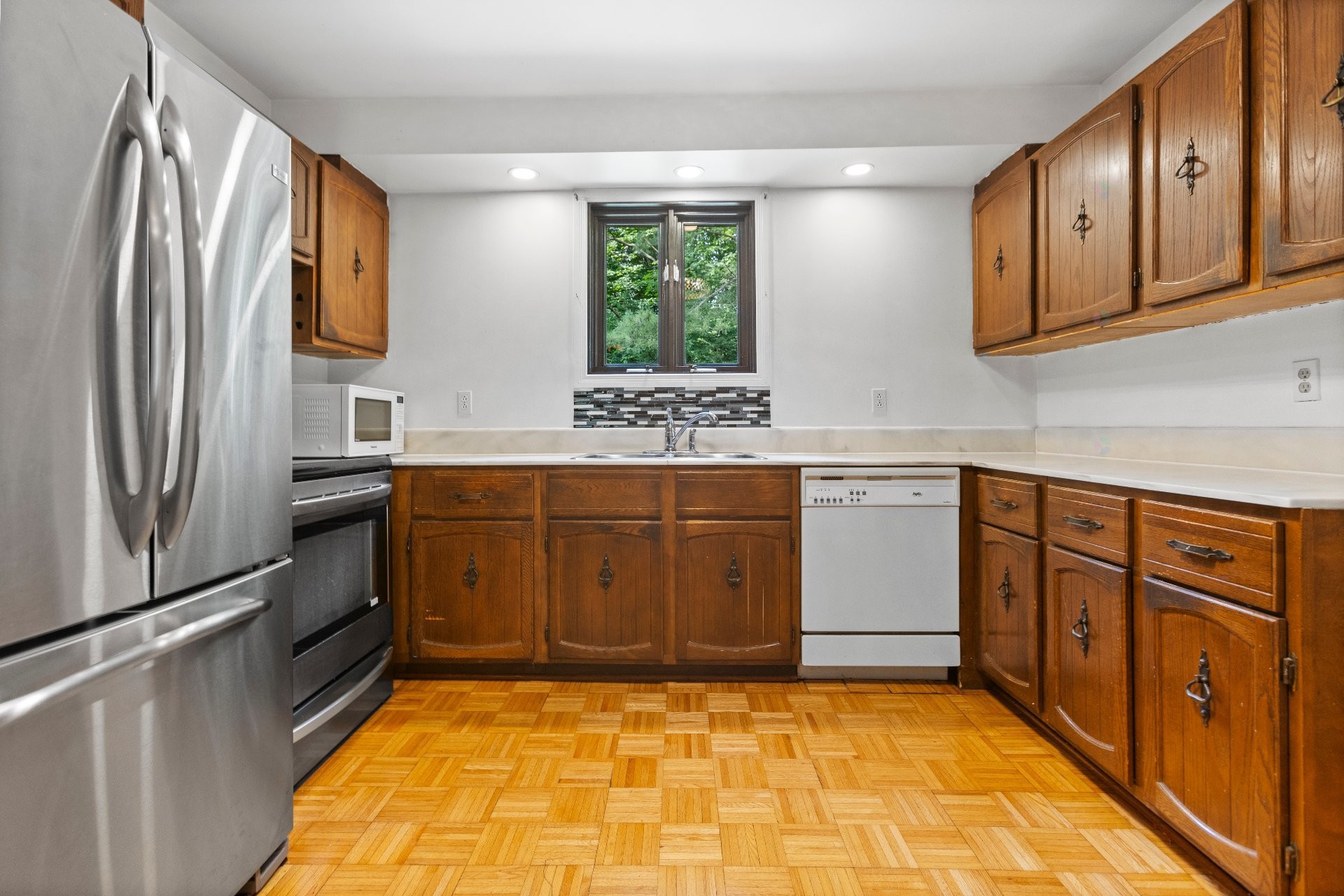 









2444


Place Surrey

,
Saint-Lazare,




QC
J7T2B1

