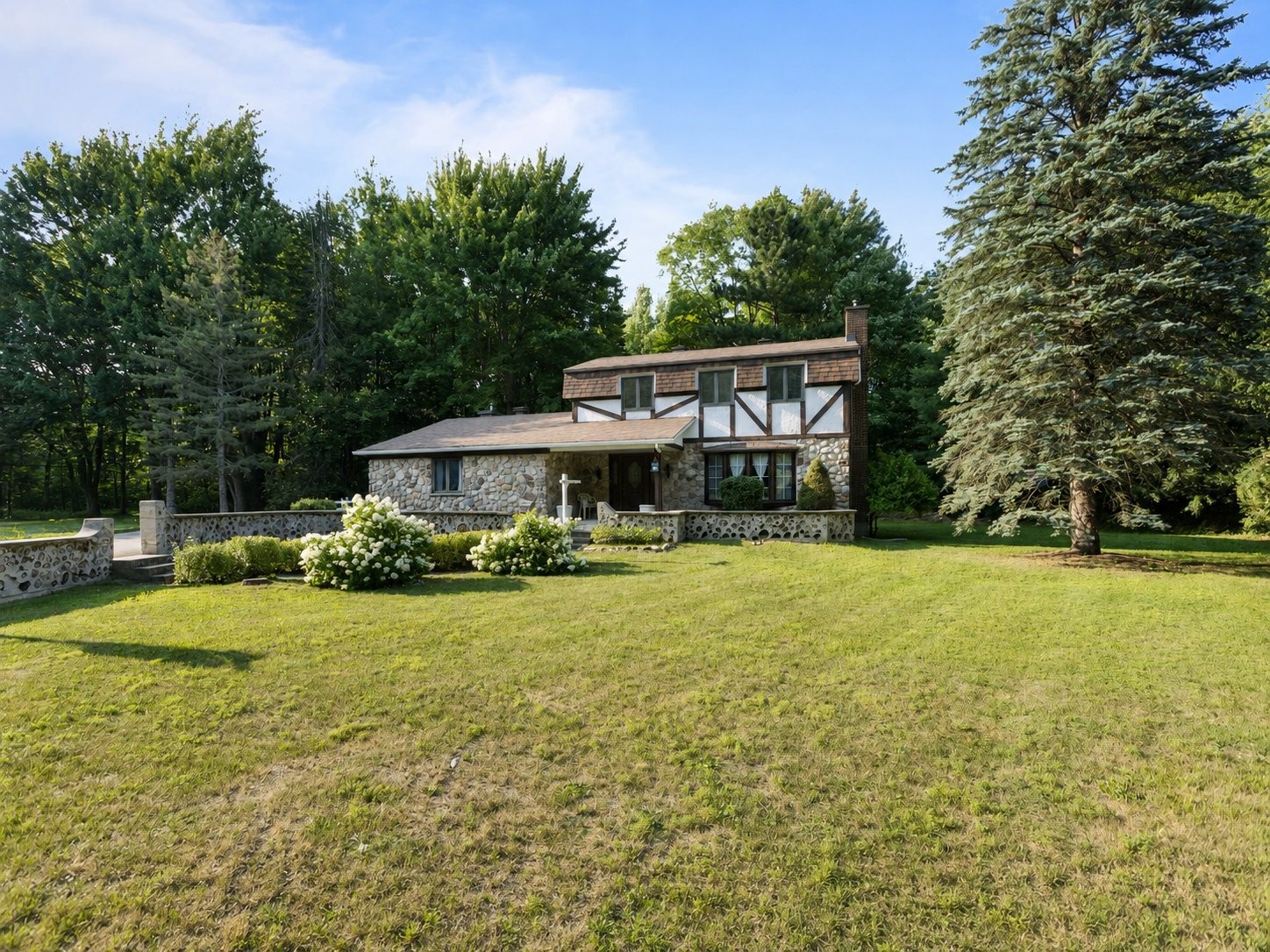 









2444


Place Surrey

,
Saint-Lazare,




QC
J7T2B1

