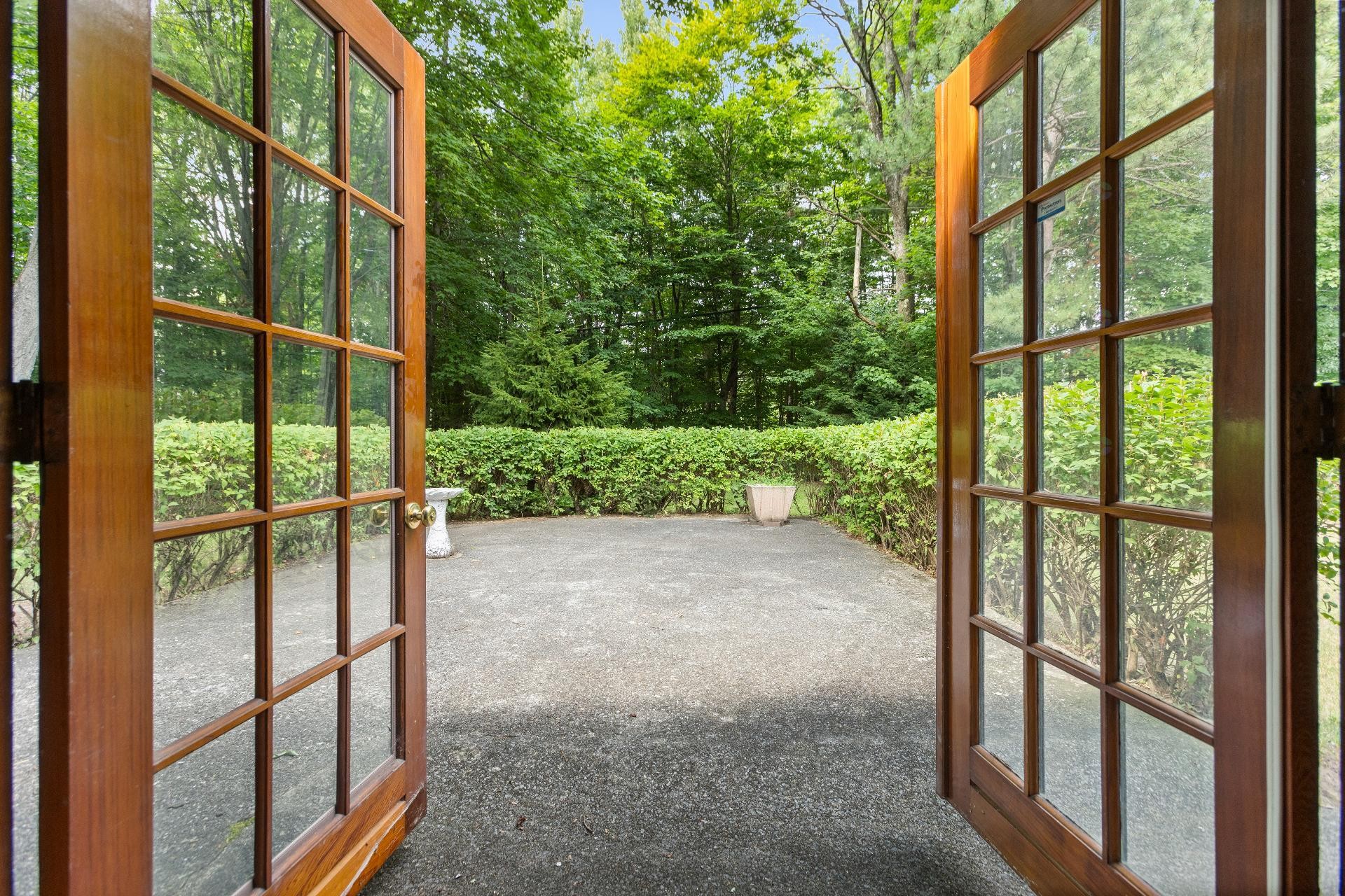 









2444


Place Surrey

,
Saint-Lazare,




QC
J7T2B1

