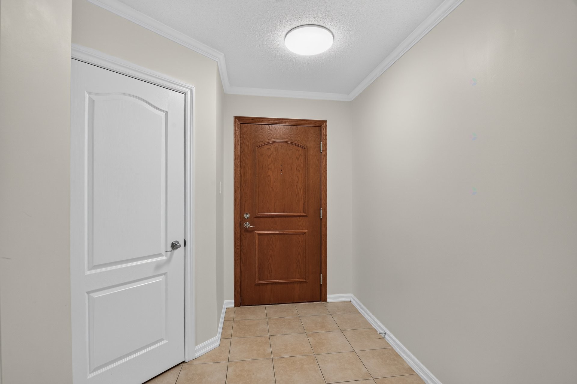 









101


Rue du Château

, 405,
Gatineau (Hull),




QC
J9A3E1

