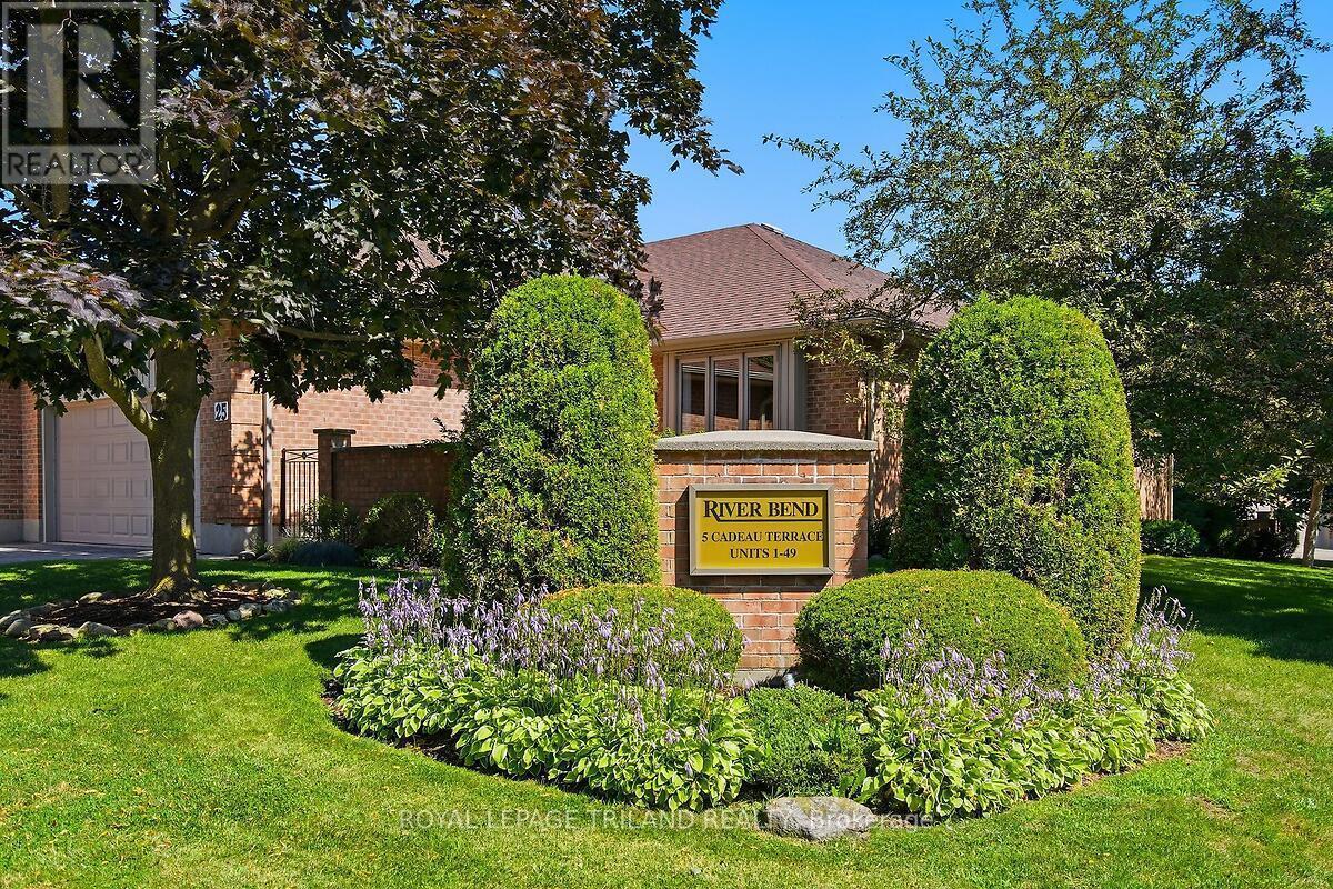 












25 - 5 CADEAU TERRACE

,
London South (South B),




Ontario
N6K4H1


