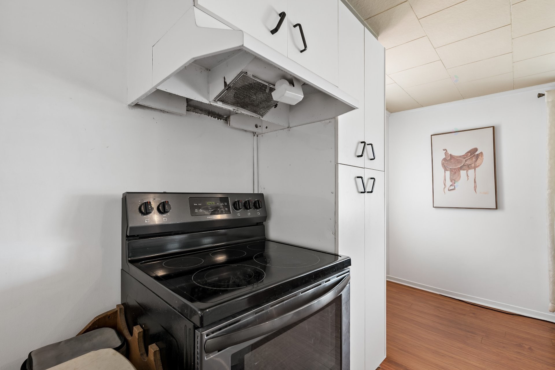 









215

 - 217


Ch. Paquette

,
Mont-Tremblant,




QC
J8E2A7

