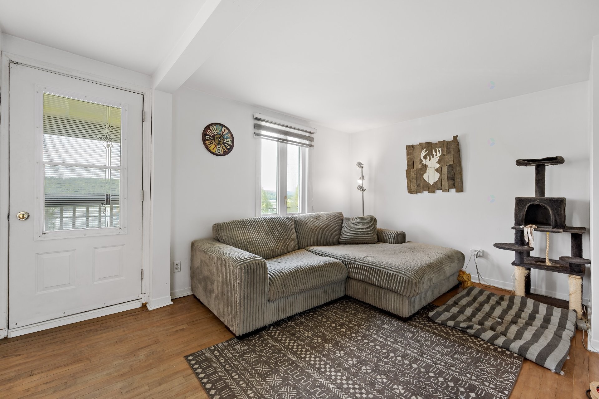 









215

 - 217


Ch. Paquette

,
Mont-Tremblant,




QC
J8E2A7

