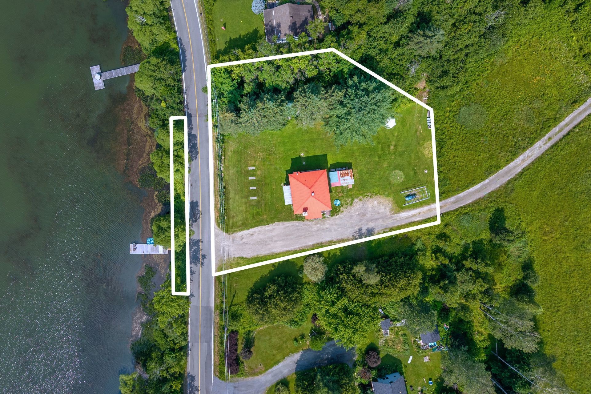 









215

 - 217


Ch. Paquette

,
Mont-Tremblant,




QC
J8E2A7

