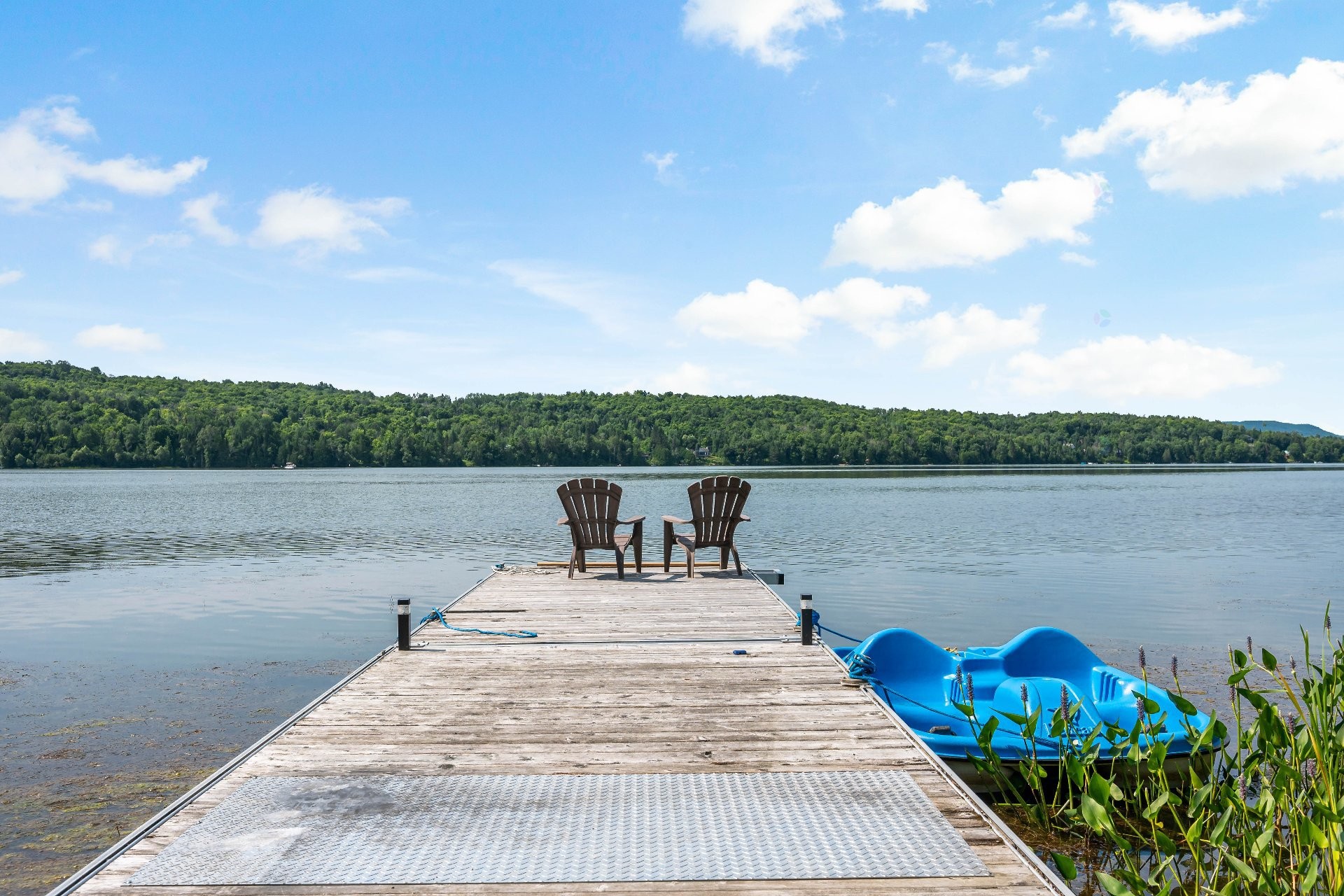









215

 - 217


Ch. Paquette

,
Mont-Tremblant,




QC
J8E2A7

