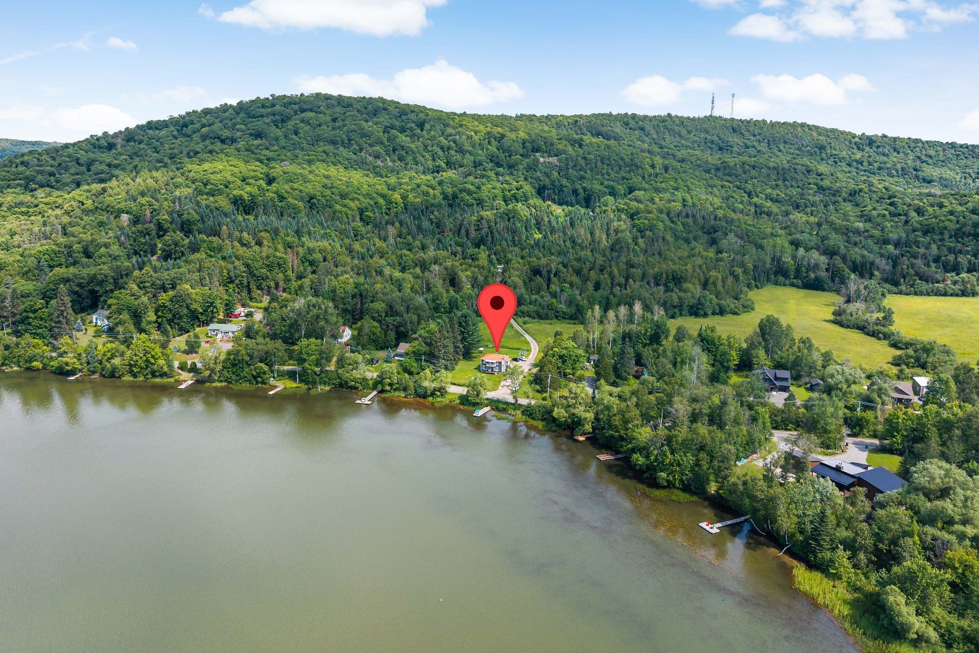 









215

 - 217


Ch. Paquette

,
Mont-Tremblant,




QC
J8E2A7


