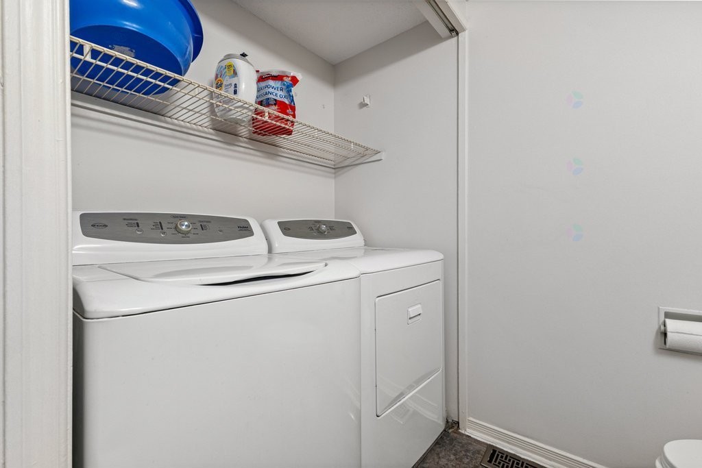 









392


Rue Ernest-Gaboury

,
Gatineau (Gatineau),




QC
J8V2S5

