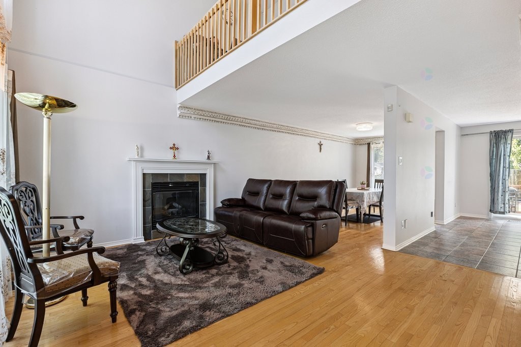 









392


Rue Ernest-Gaboury

,
Gatineau (Gatineau),




QC
J8V2S5

