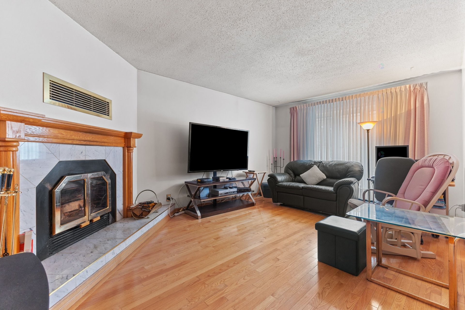 









14


Rue du Ravin-Bleu

,
Gatineau (Hull),




QC
J8Z1X8

