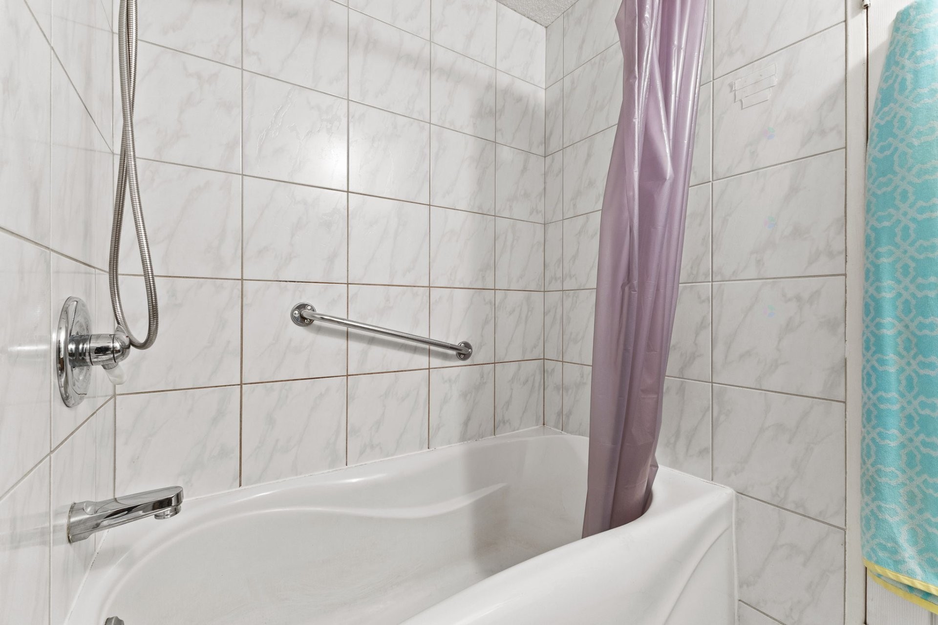 









14


Rue du Ravin-Bleu

,
Gatineau (Hull),




QC
J8Z1X8

