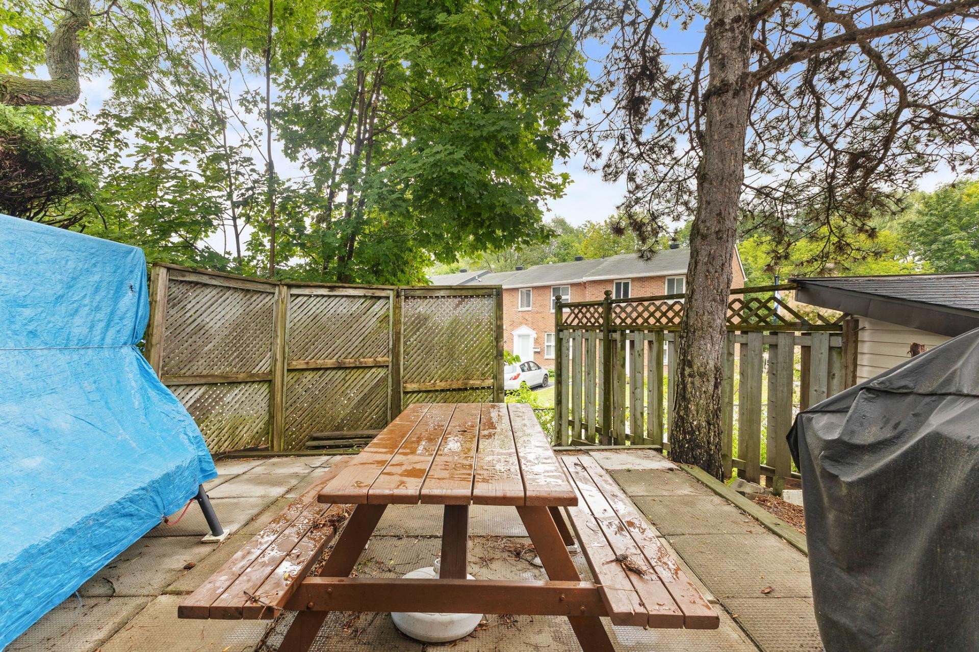 









14


Rue du Ravin-Bleu

,
Gatineau (Hull),




QC
J8Z1X8

